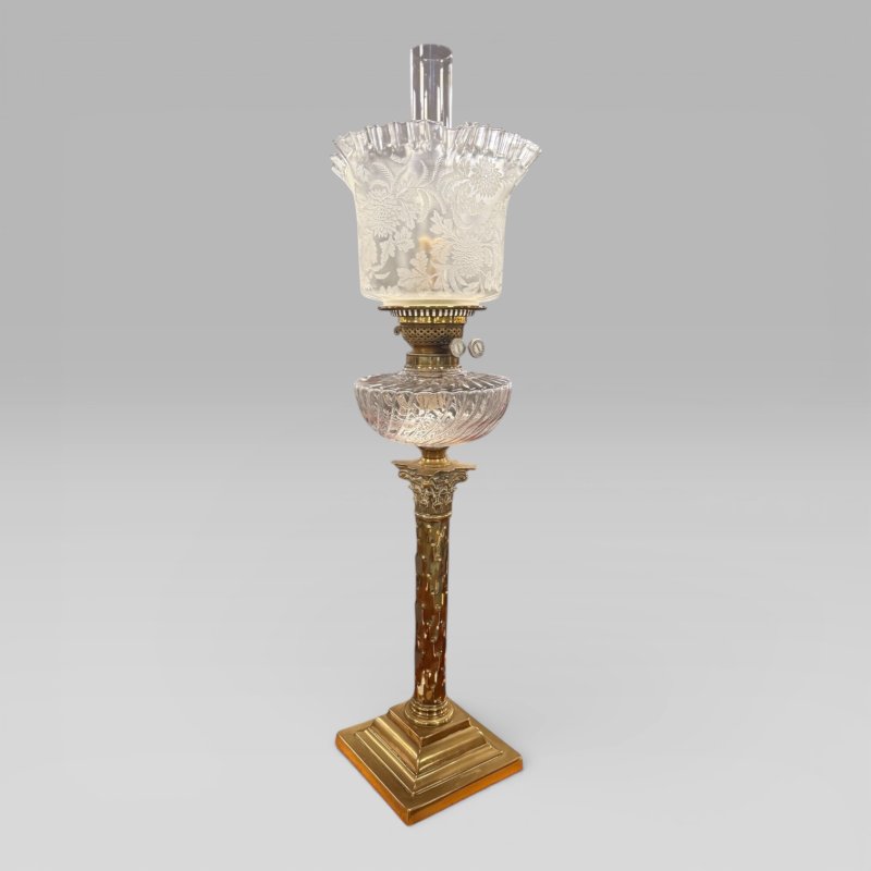 Antique Victorian Duplex Etched Glass Tulip Shade Oil Lamp With Brass Column - Image 2